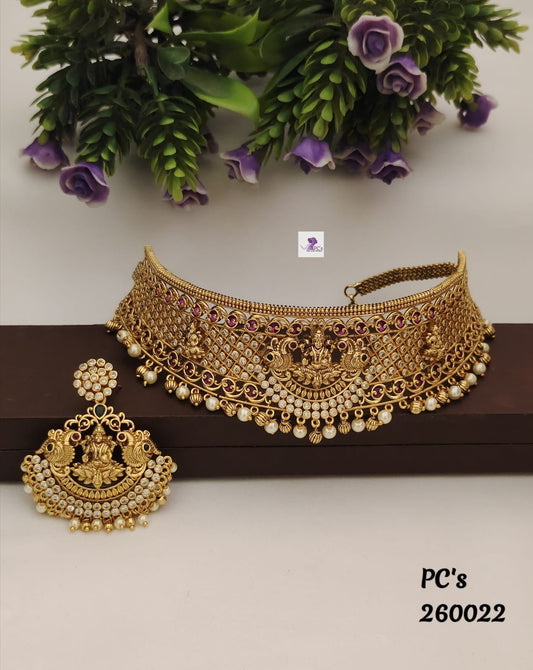 Lakshmi Choker set with pretty earrings