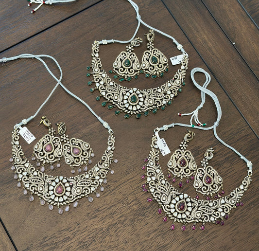 Beautiful victorian finish necklace set with earrings