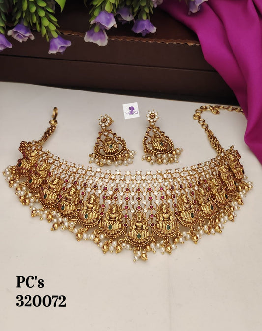 Temple Jewelery - Lakshmi choker set with pretty earrings